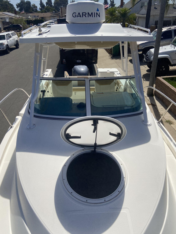 Seaswirl Striper 230 Walkaround