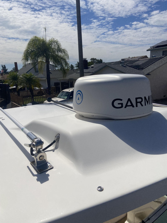 Seaswirl Striper 230 Walkaround