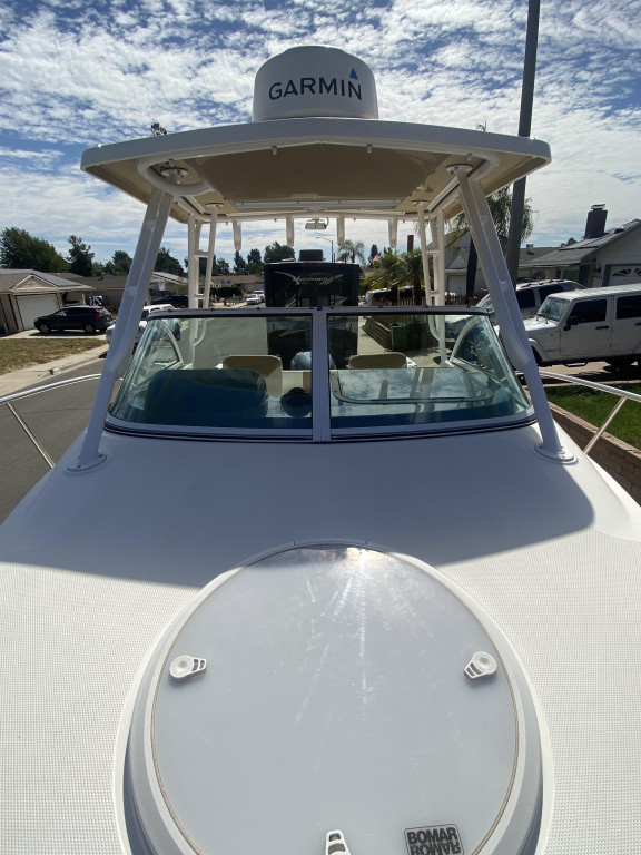 Seaswirl Striper 230 Walkaround