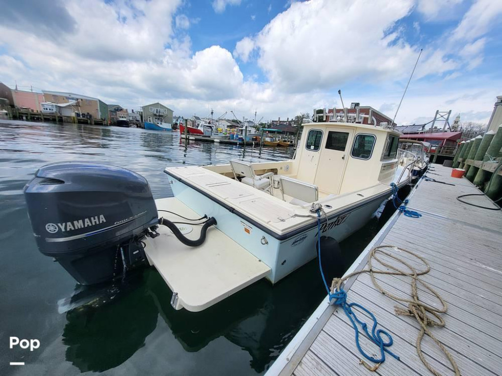 Parker 2320 SL Sport Cabin