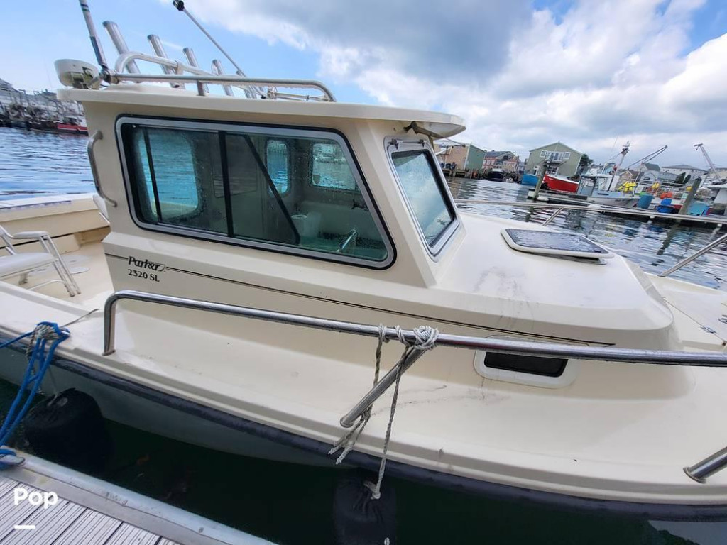 Parker 2320 SL Sport Cabin