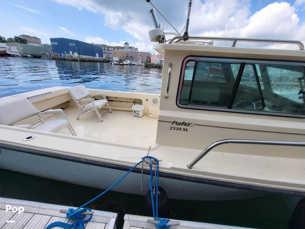 Parker 2320 SL Sport Cabin
