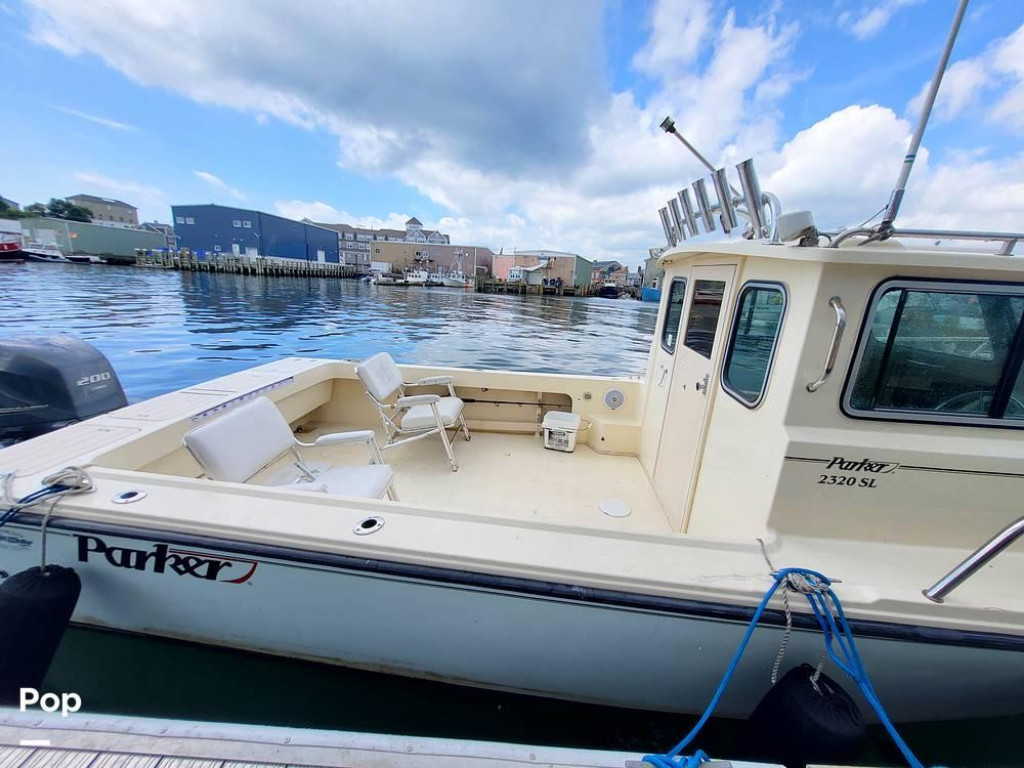 Parker 2320 SL Sport Cabin