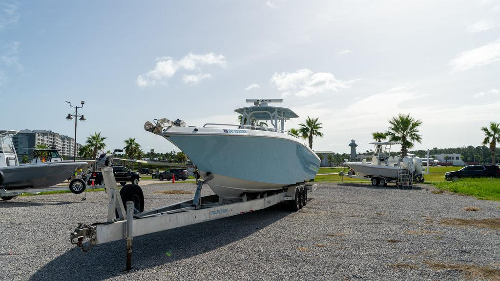 Fountain 38TE Cuddy Cabin