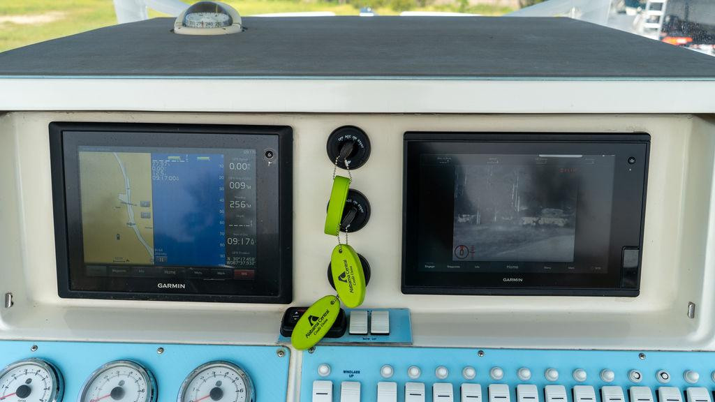 Fountain 38TE Cuddy Cabin