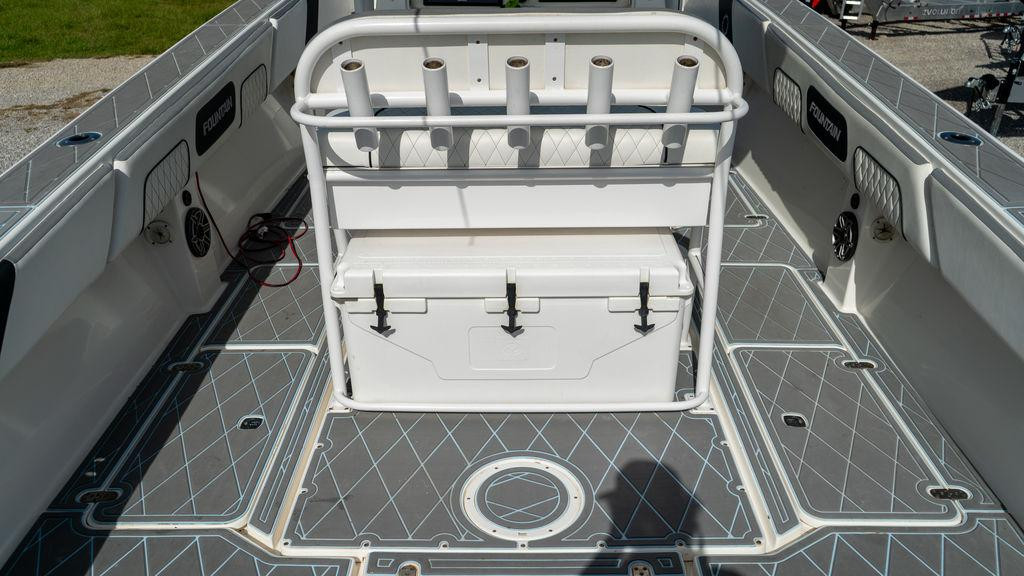 Fountain 38TE Cuddy Cabin