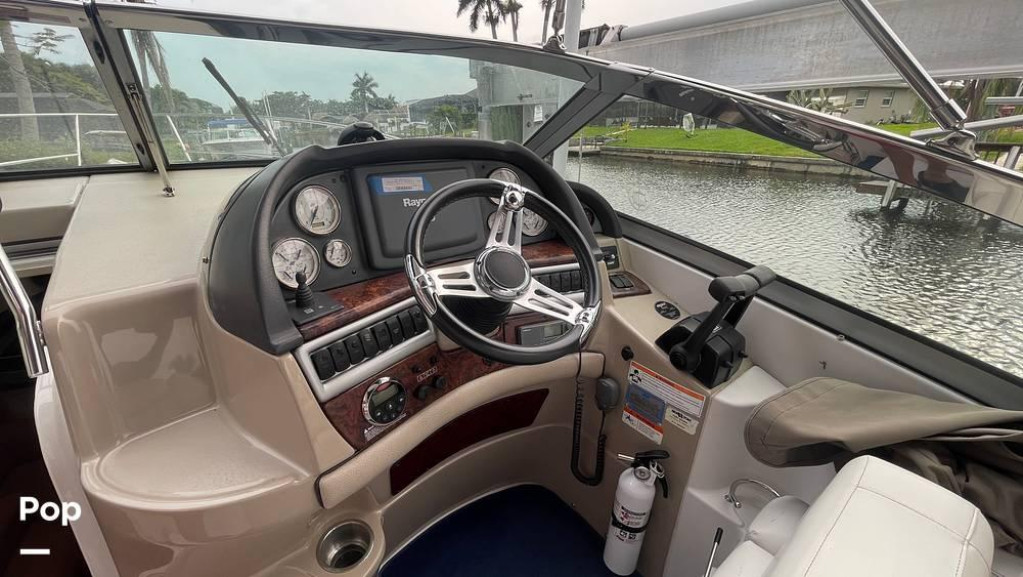 Four Winns 318 Vista