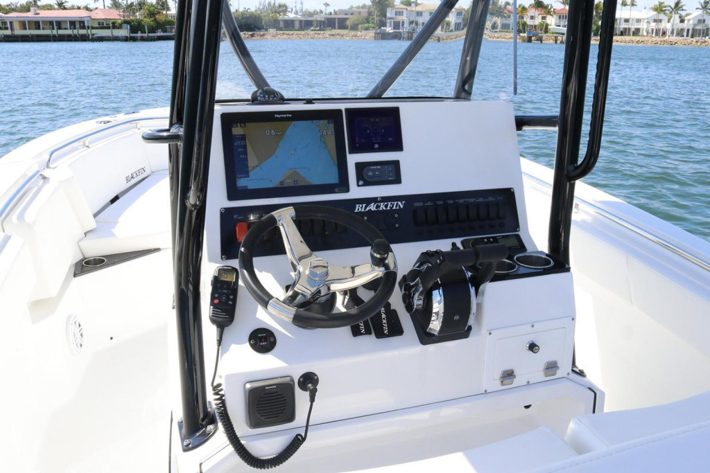 Blackfin 252 CC