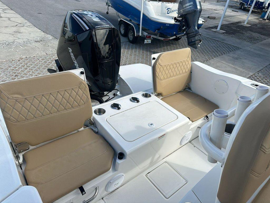 Bayliner T22CC