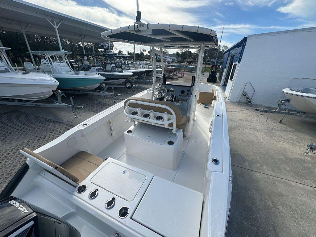 Bayliner T22CC