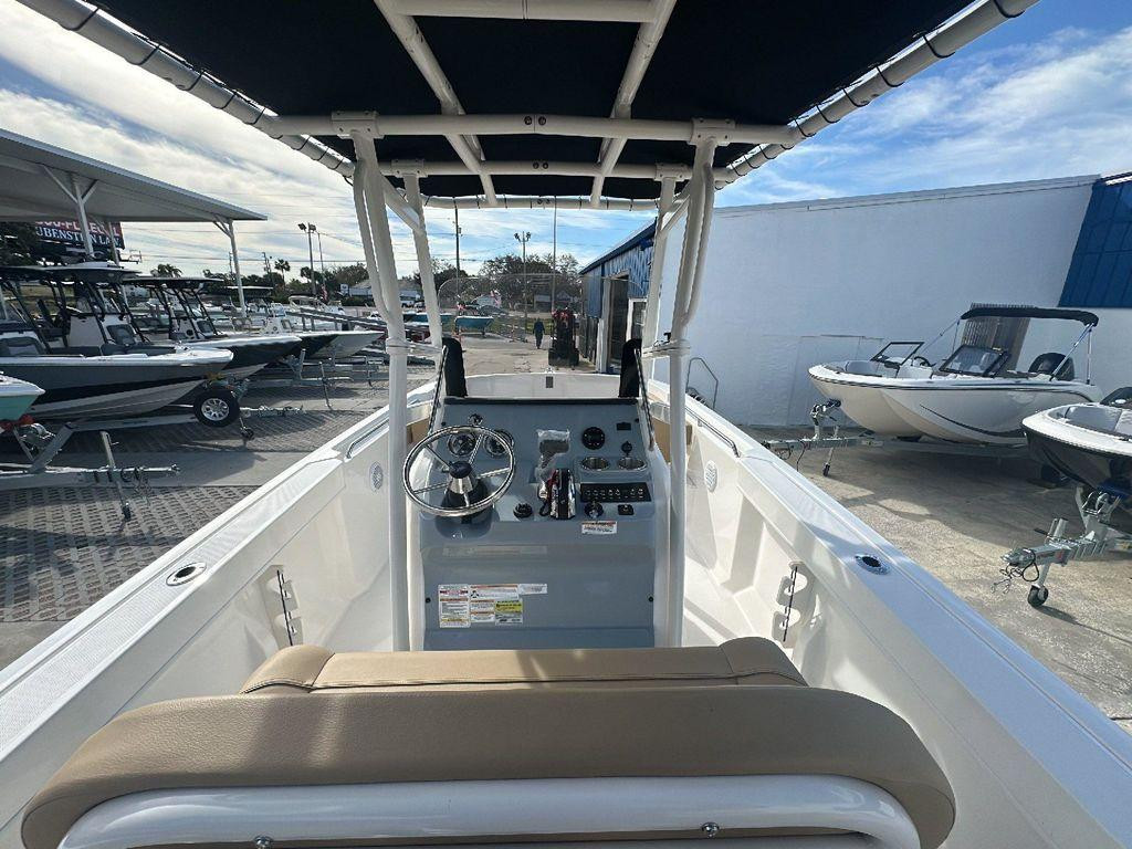 Bayliner T22CC