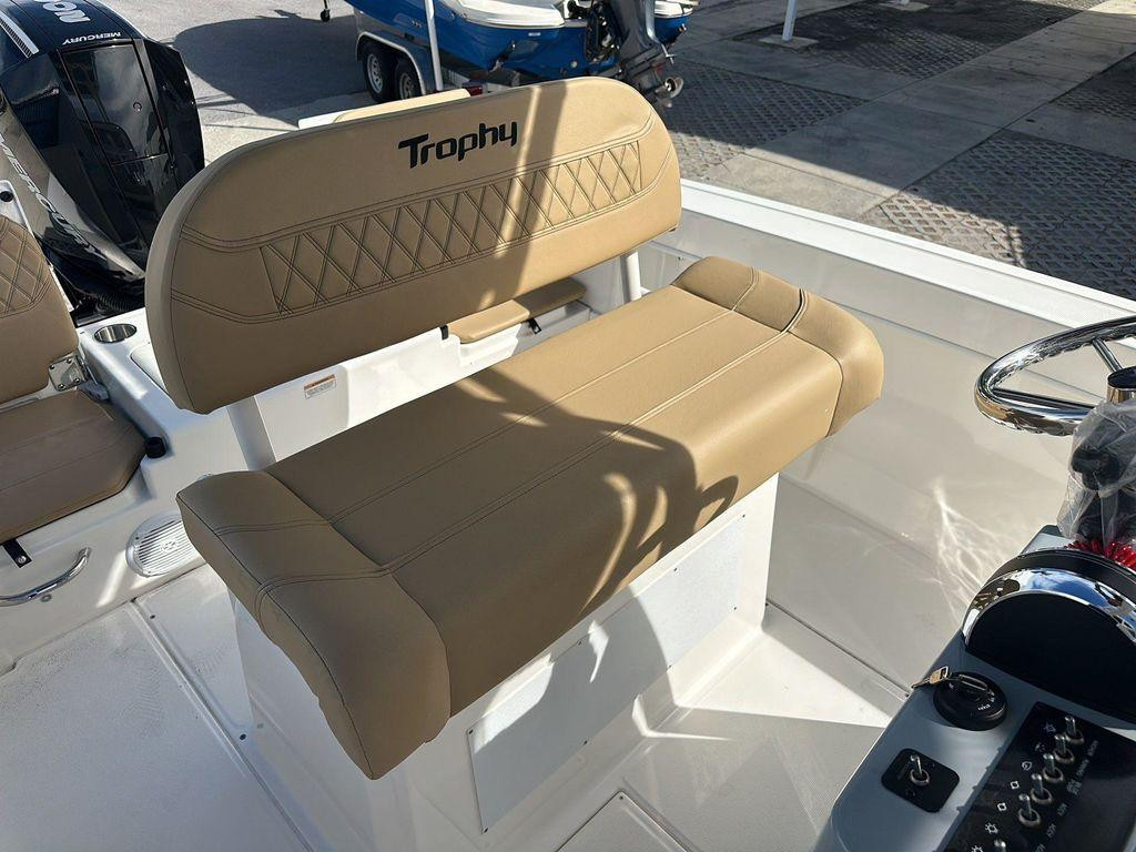 Bayliner T22CC
