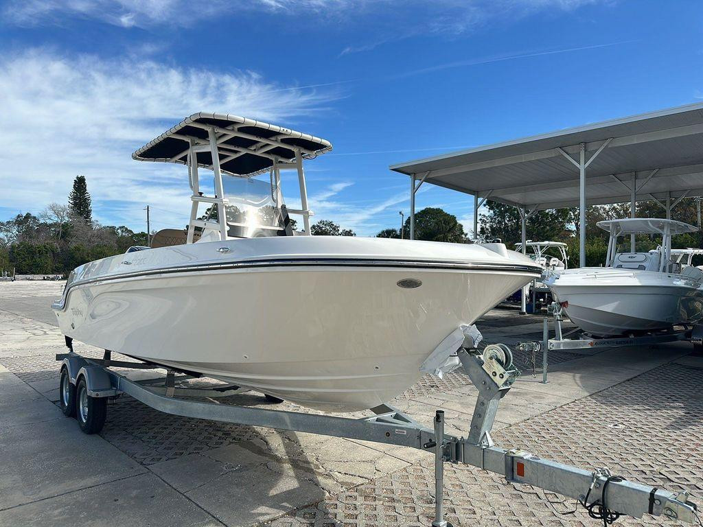 Bayliner T22CC