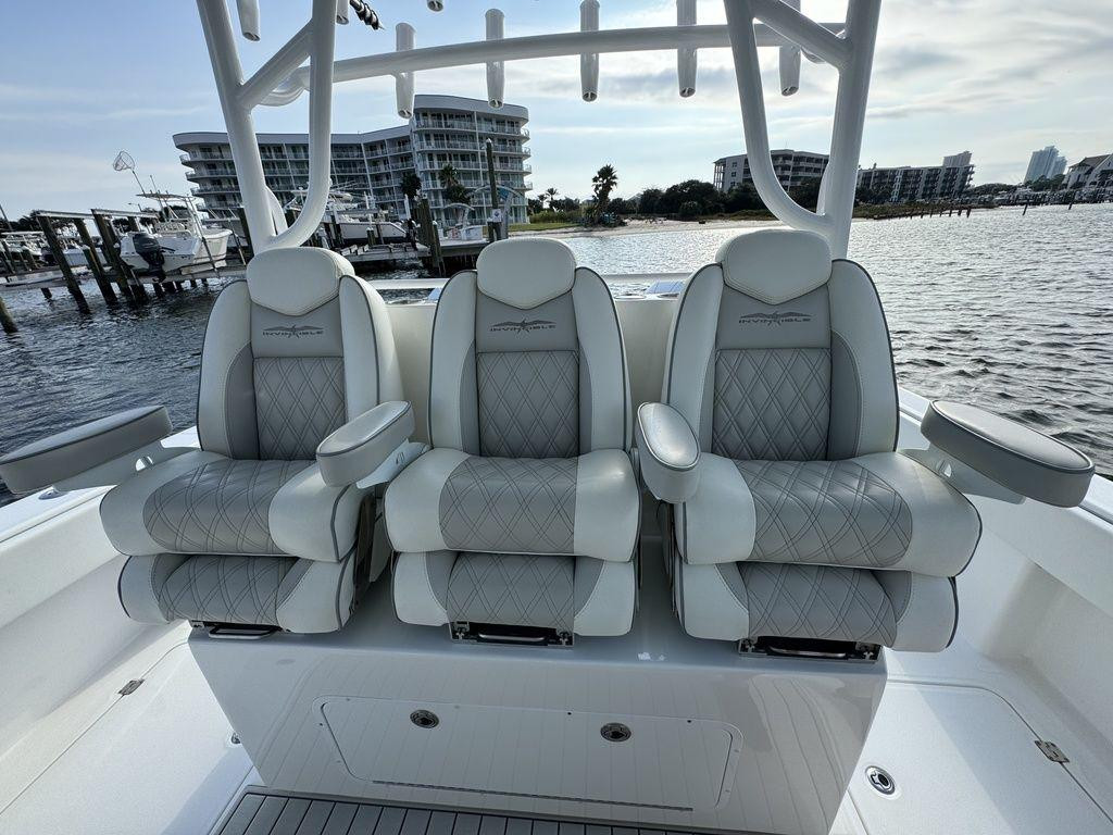 Invincible CATAMARANS