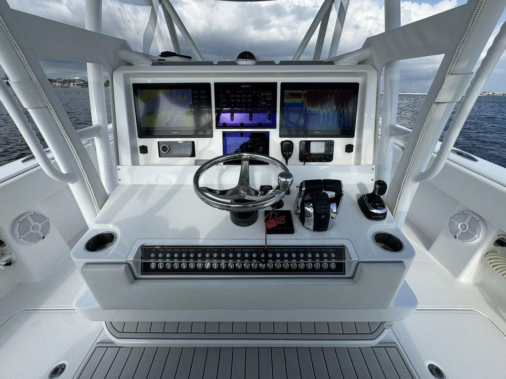 Invincible CATAMARANS