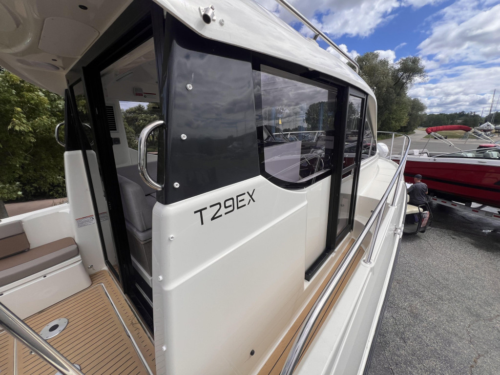 Trophy T29 Explorer OB