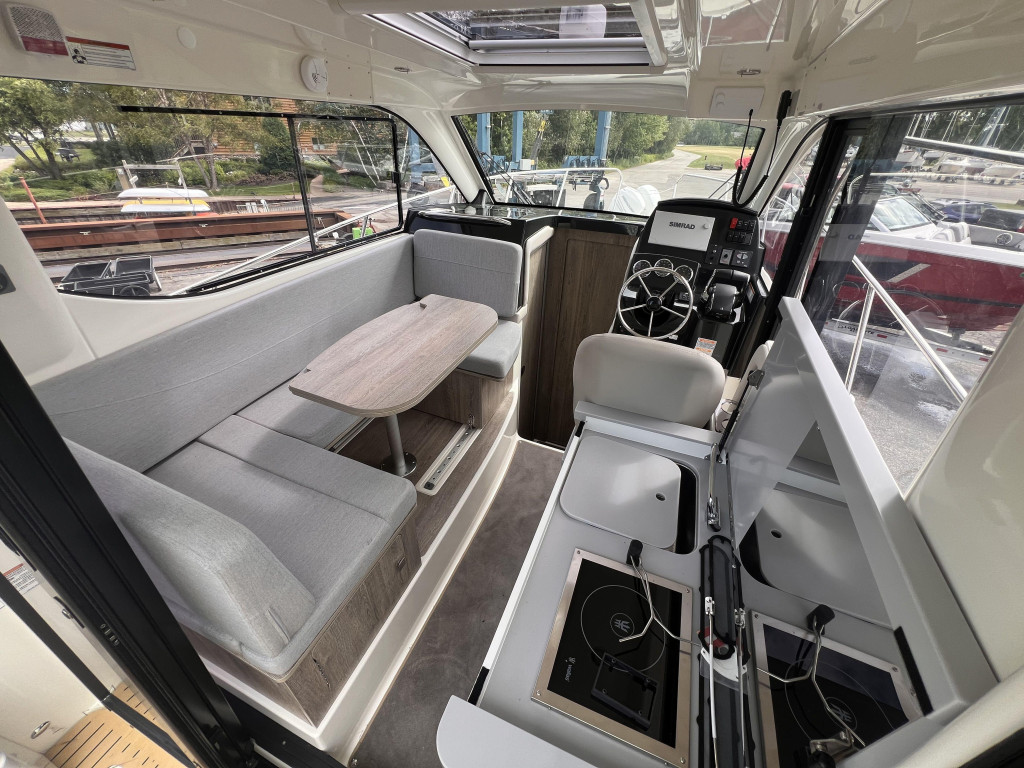 Trophy T29 Explorer OB