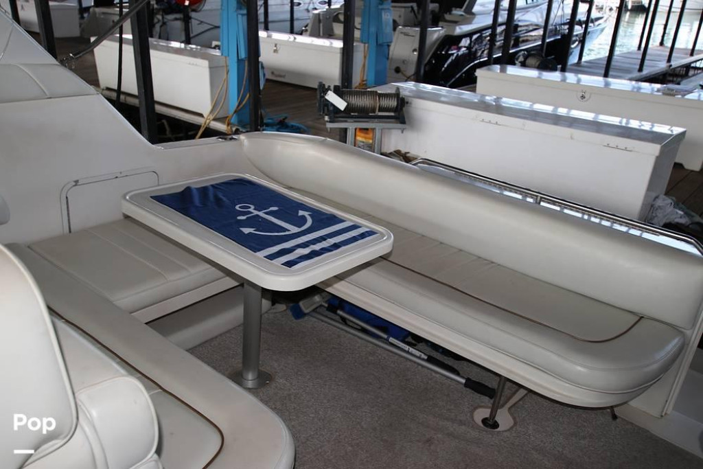 Sea Ray 330 Sundancer