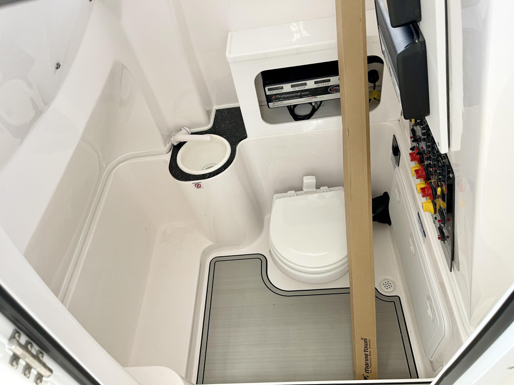 Sea Fox 288 Commander