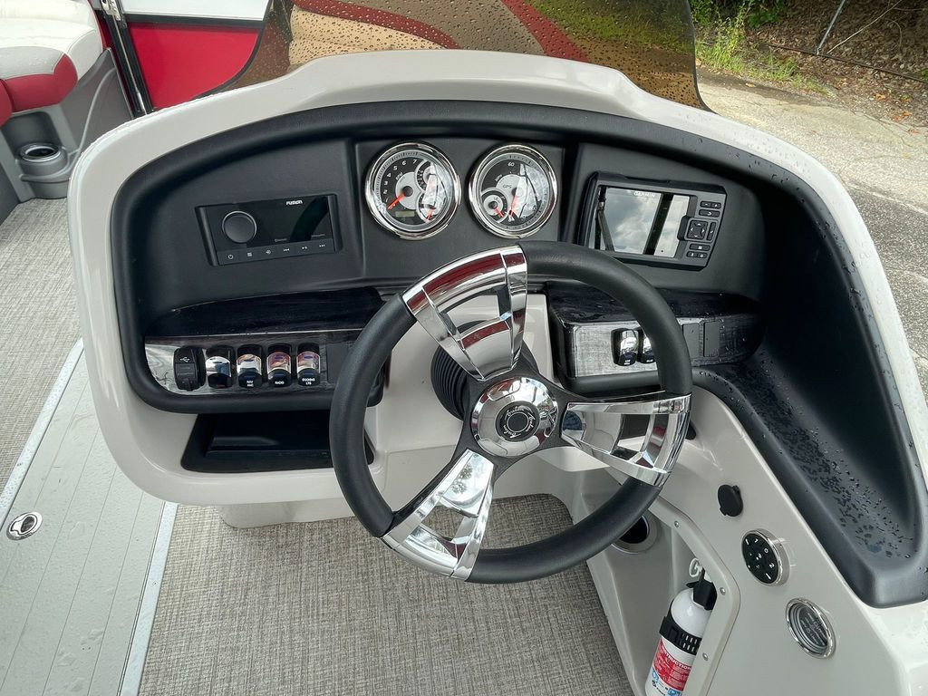 Avalon Catalina Rear Fish 23 FT