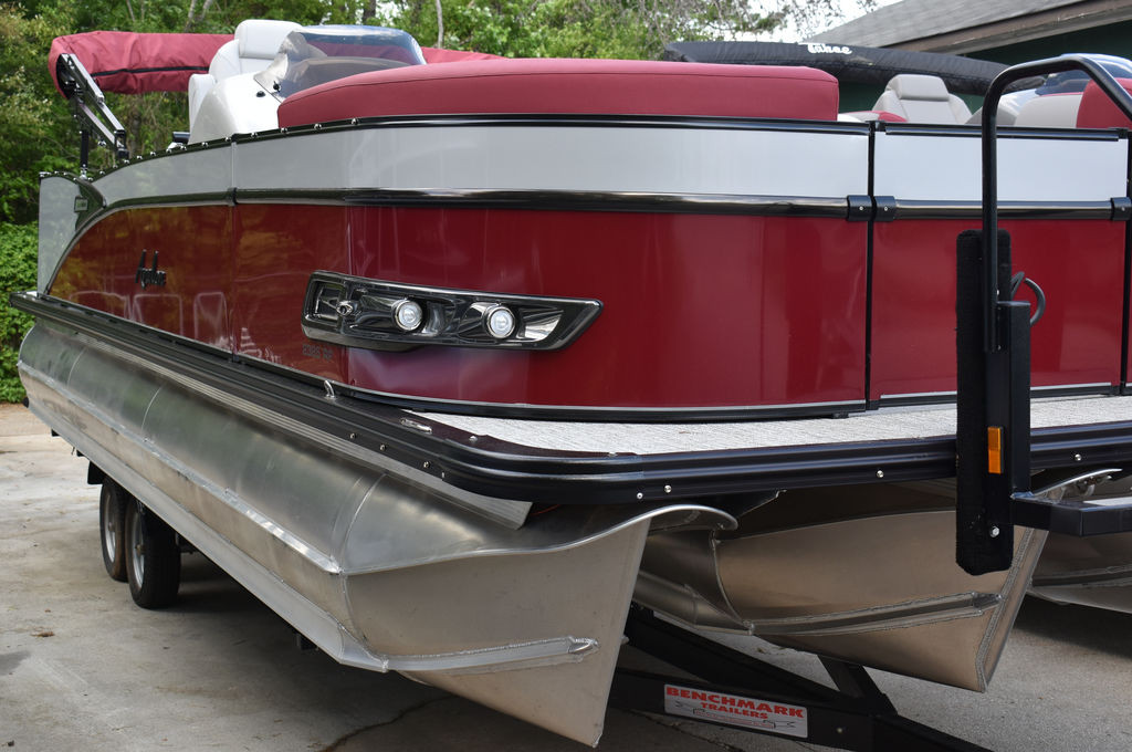 Avalon Catalina Rear Fish 23 FT