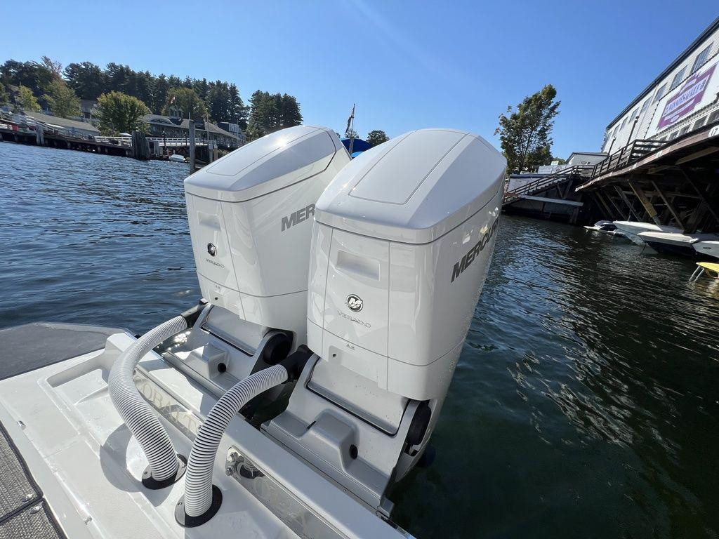 Cobalt R35 Twin Outboard