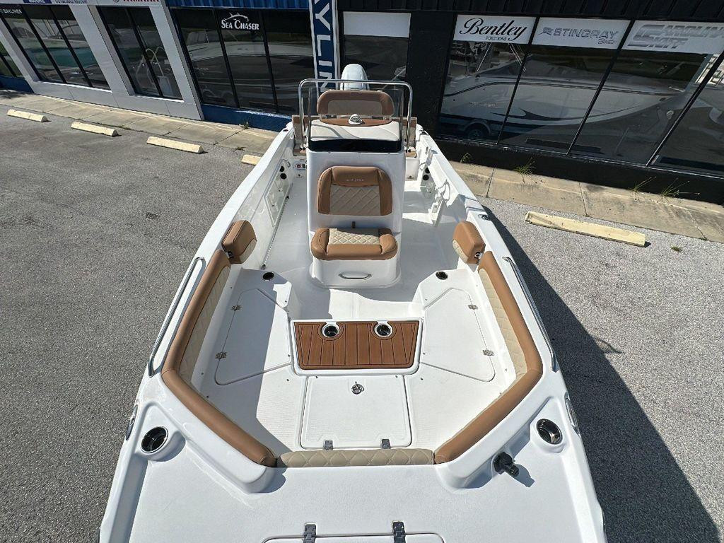 Nautic Star 211 Hybrid