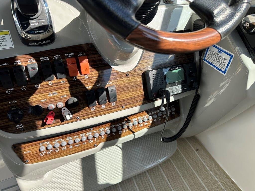 Bayliner 335 Cruiser