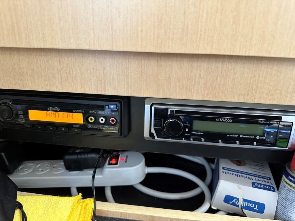 Bayliner 335 Cruiser