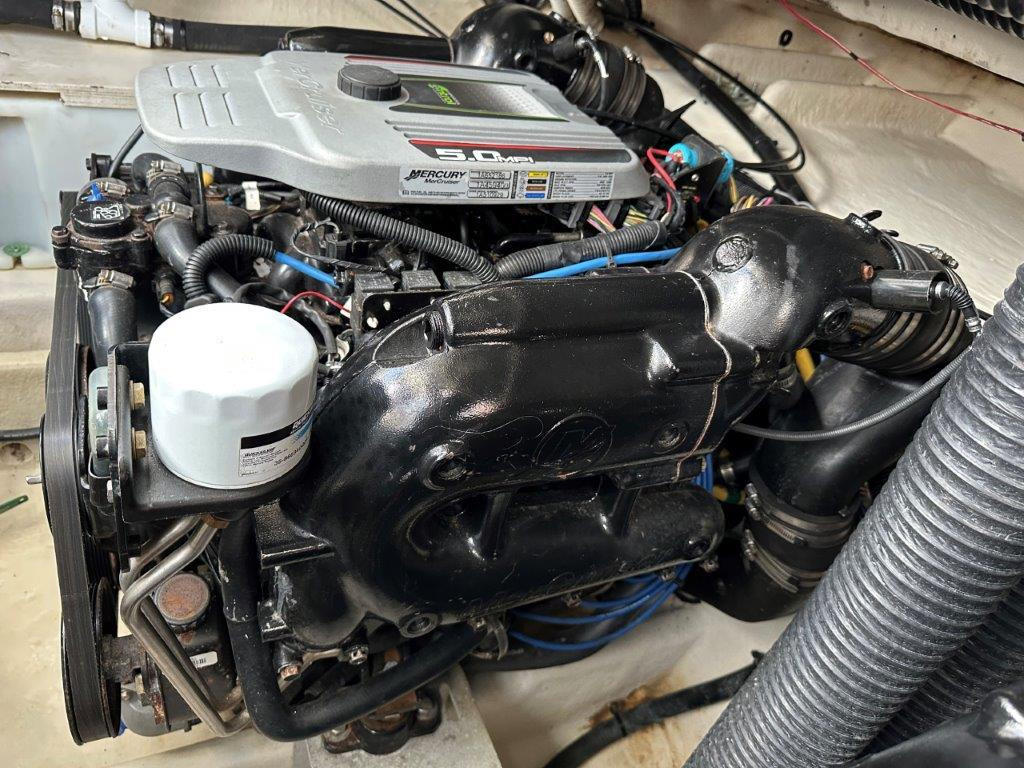 Bayliner 335 Cruiser