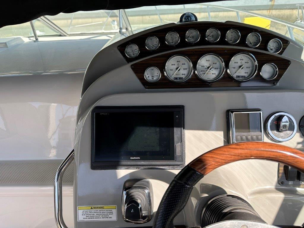 Bayliner 335 Cruiser