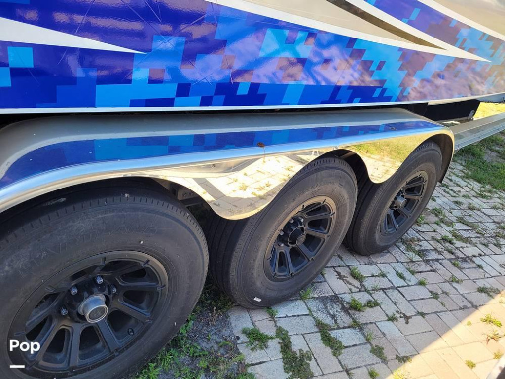 Cigarette 35 Cafe Racer