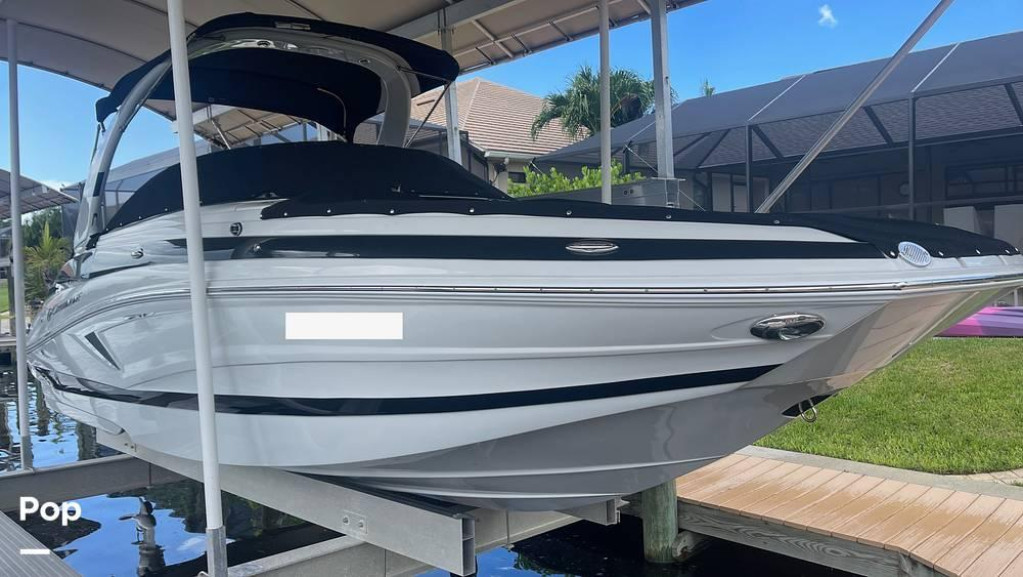 Crownline E255XS