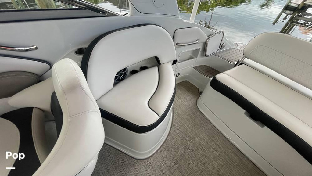 Crownline E255XS