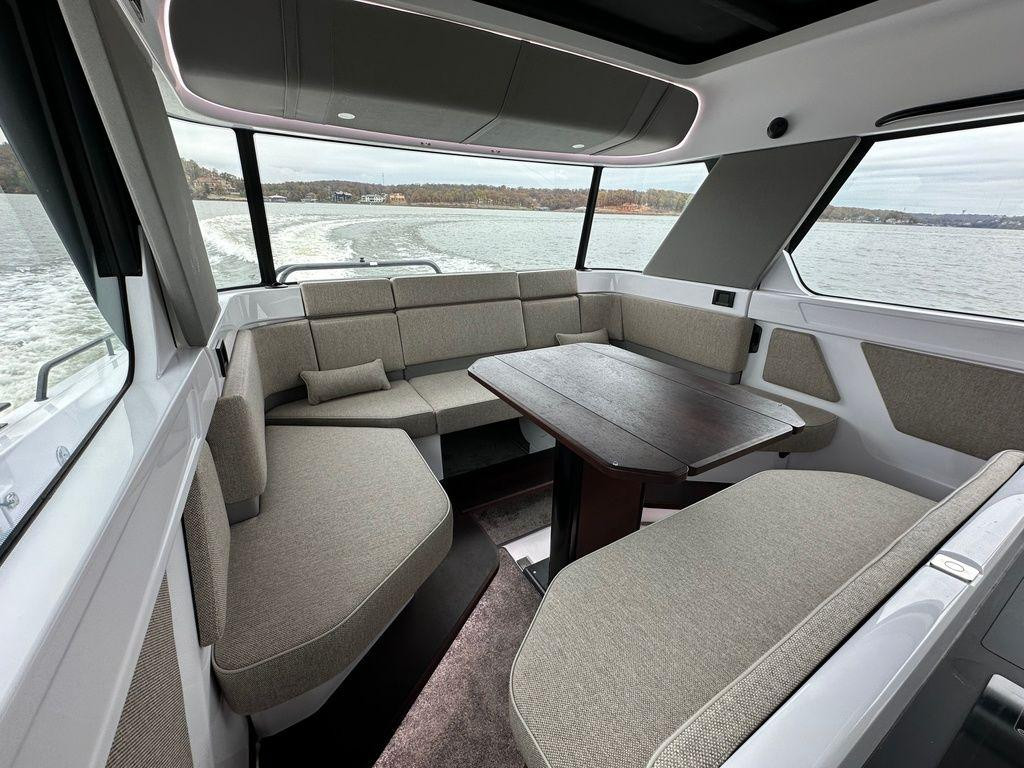 Axopar 45 XC Cross Cabin