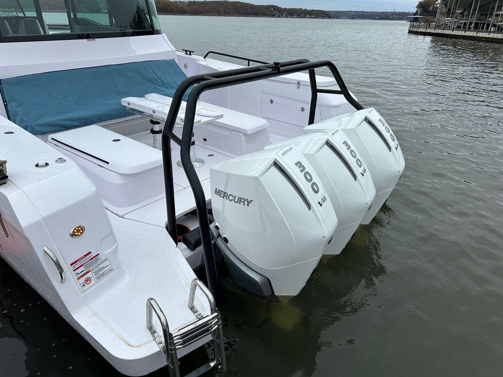 Axopar 45 XC Cross Cabin