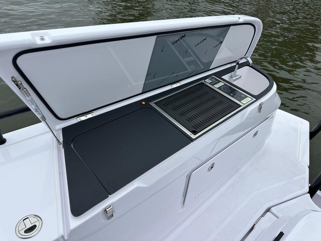 Axopar 45 XC Cross Cabin