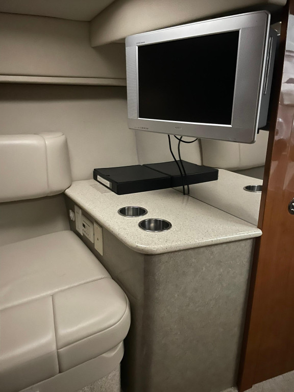 Formula 330 Sun Sport