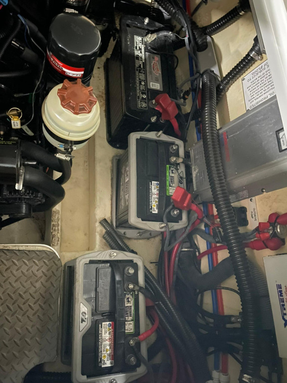 Formula 330 Sun Sport