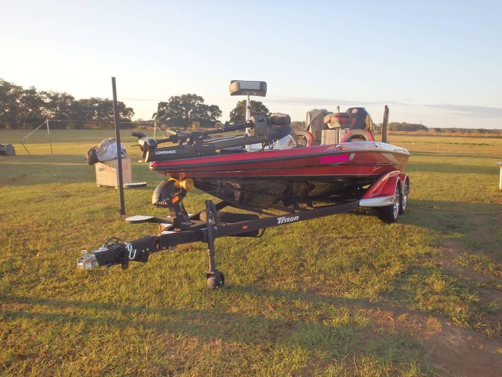 Triton 20 TRX Patriot