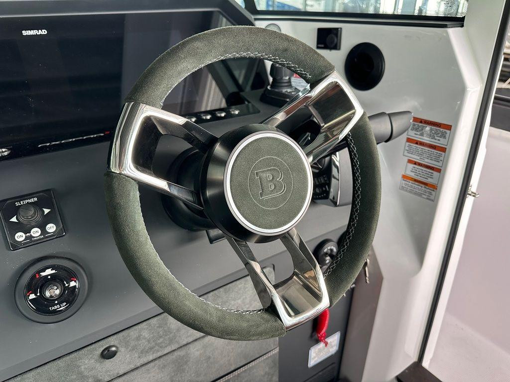 Axopar 37 XC Cross Cabin