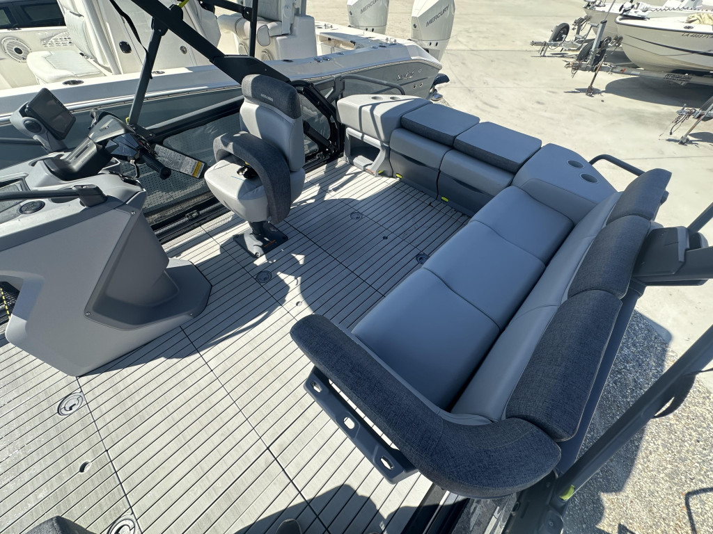 Sea Doo Switch Cruise 21'