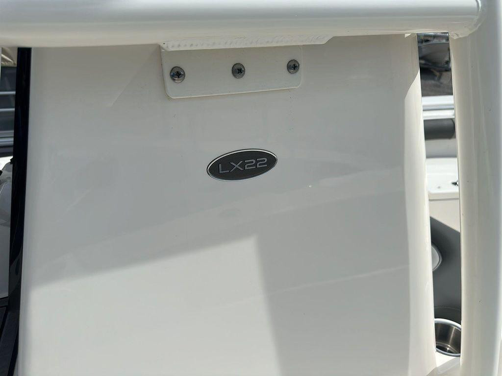 Sea Born LX22 Center Console LE