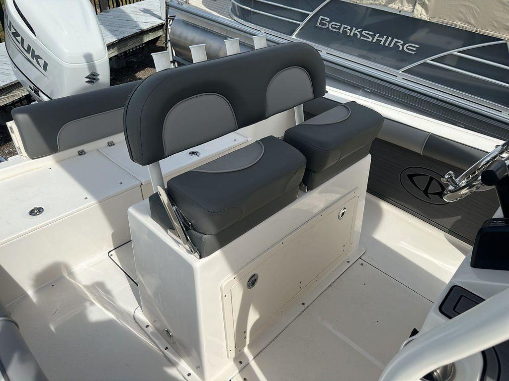 Sea Born LX22 Center Console LE