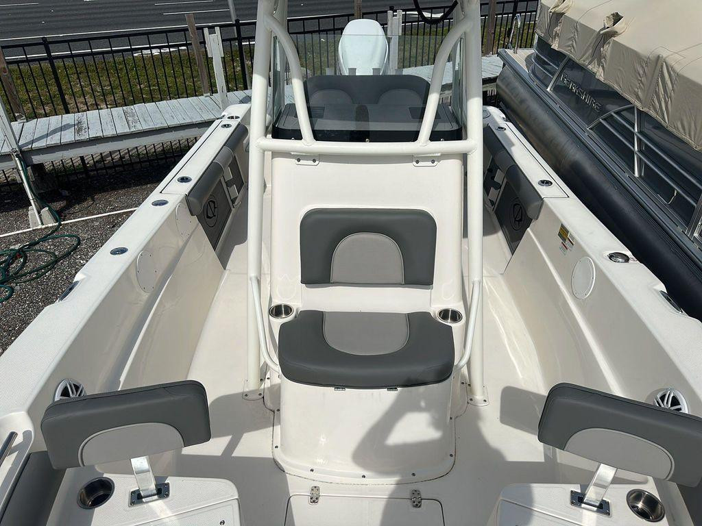 Sea Born LX22 Center Console LE