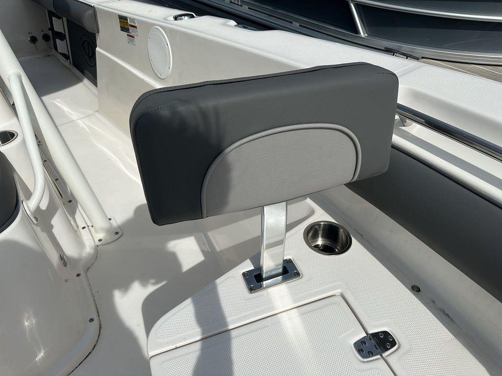 Sea Born LX22 Center Console LE
