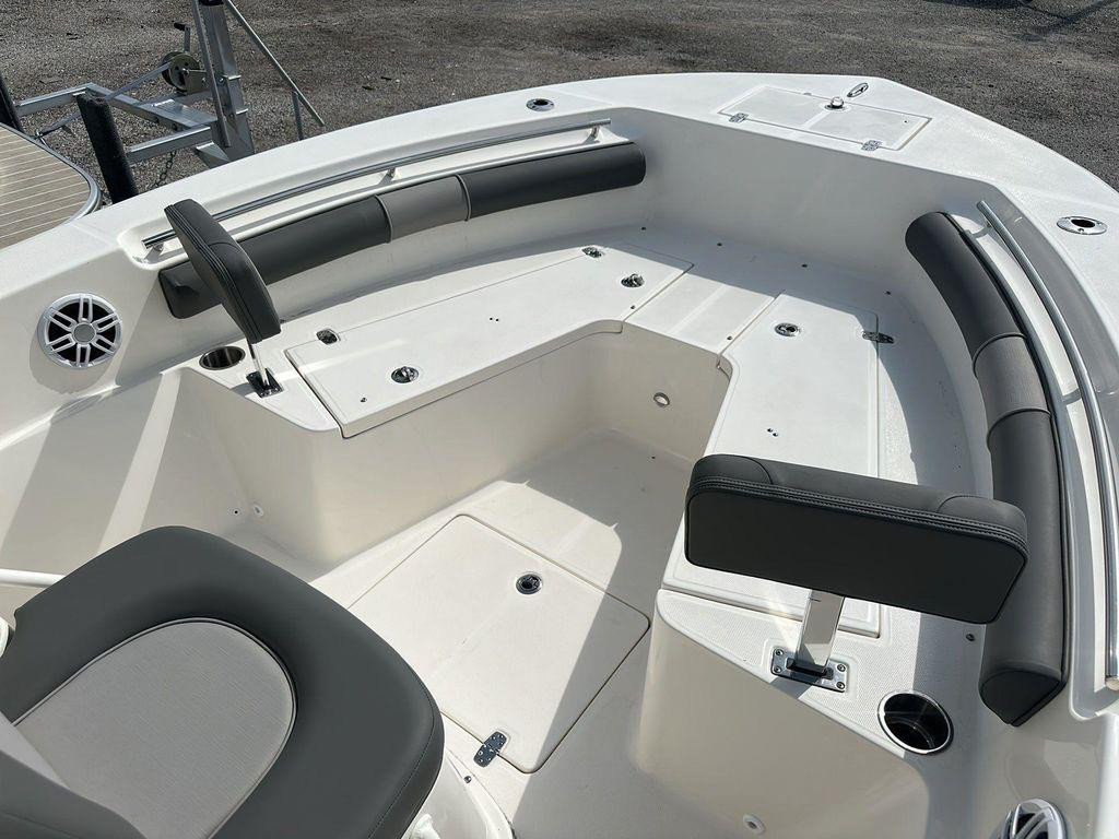 Sea Born LX22 Center Console LE