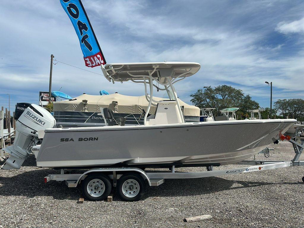Sea Born LX22 Center Console LE