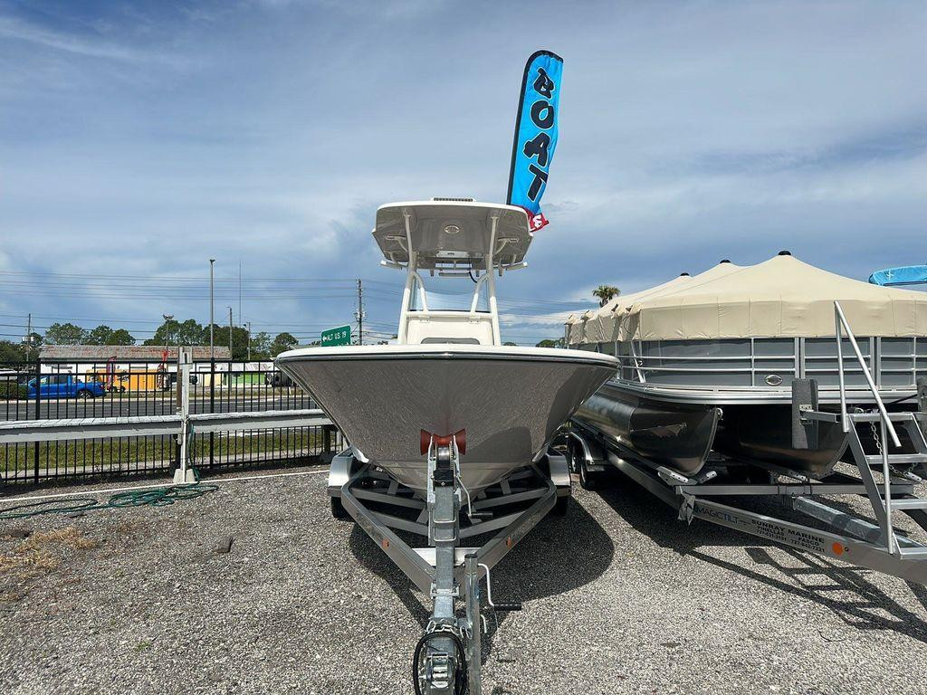Sea Born LX22 Center Console LE