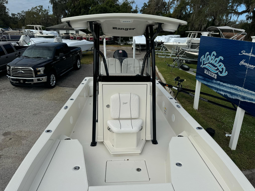Ranger 2360 Bay